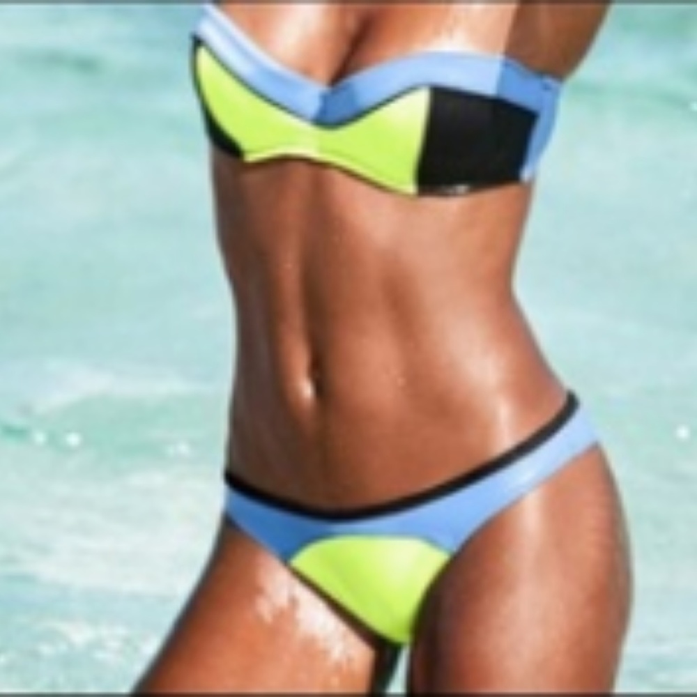 VS Bandeau Colorblock Flirt Top